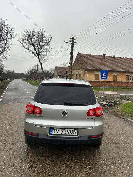 Vând volkswagen tiguan