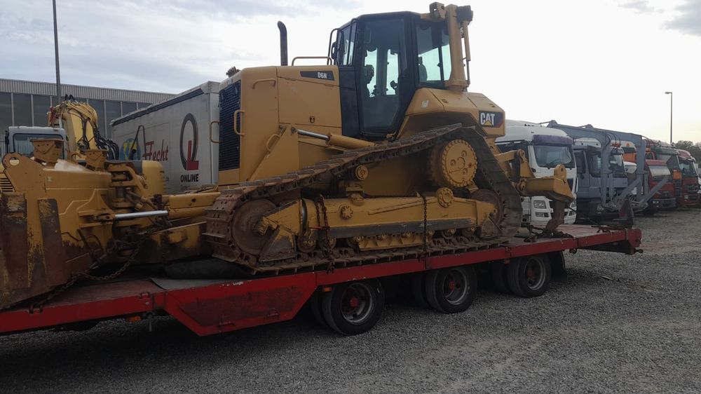 Inchiriez  buldozer cu scarificator și GPS