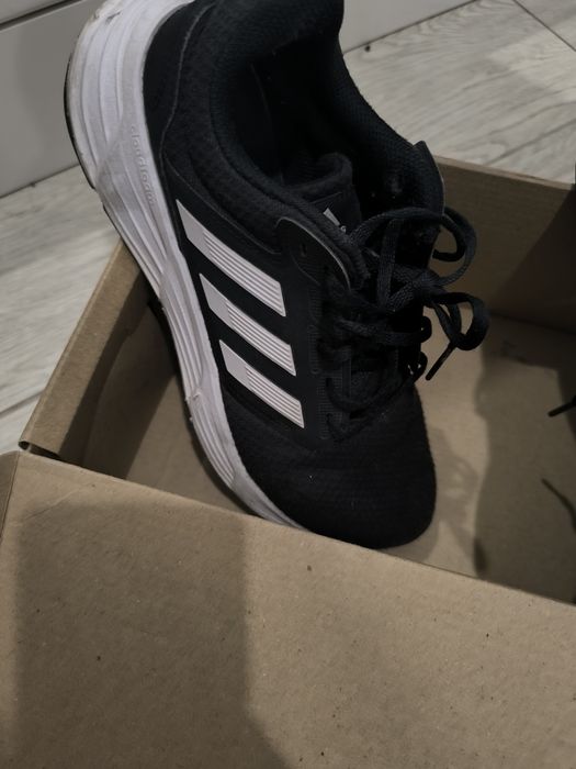 Кроссовки оригинал Адидас