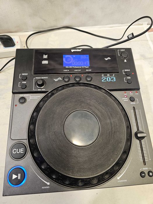 Gemini CDJ203 mp3 outdoor