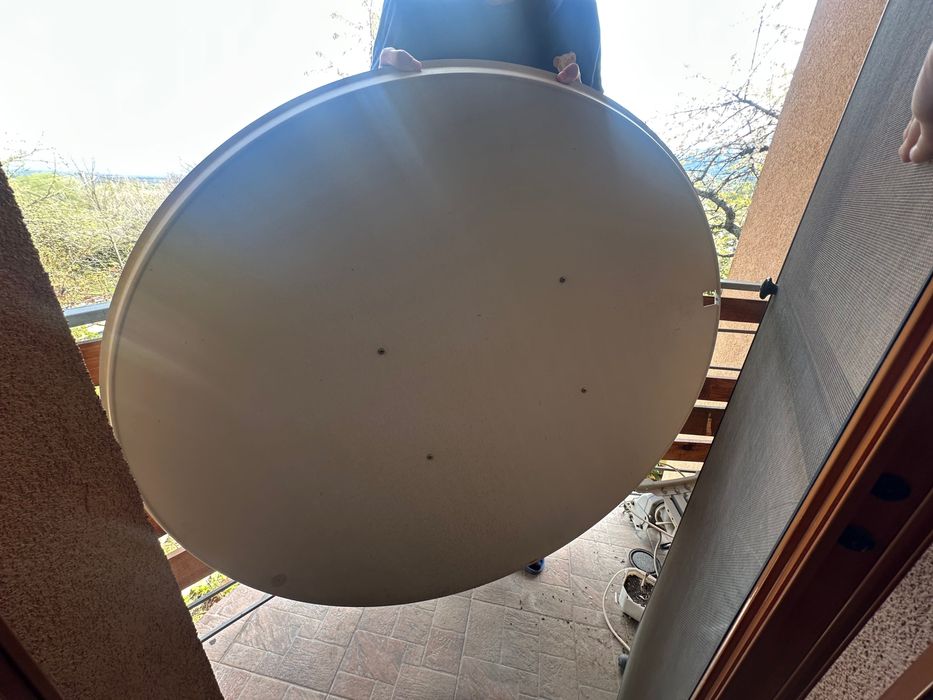 Сателитна чиния 120 см диаметър