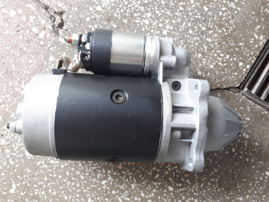 Electromotor nou cu reductor Deutz cu 9 si 11 dinti pe 12 volti