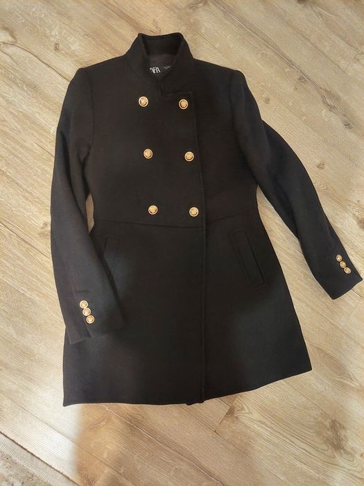 Вълнено палто ZARA