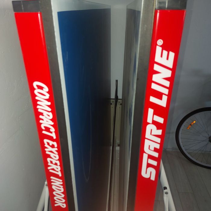 Теннисный стол..