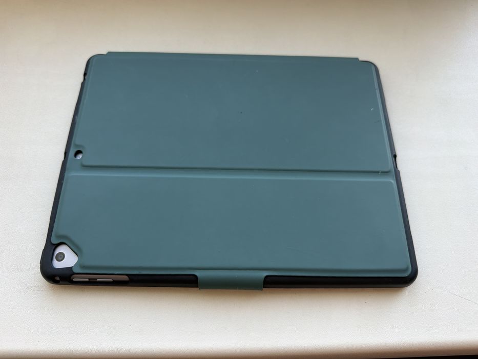 Продам ipad 6 128 gb