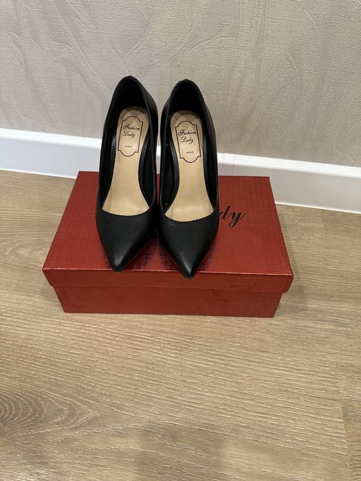 Продам туфли 33 размер