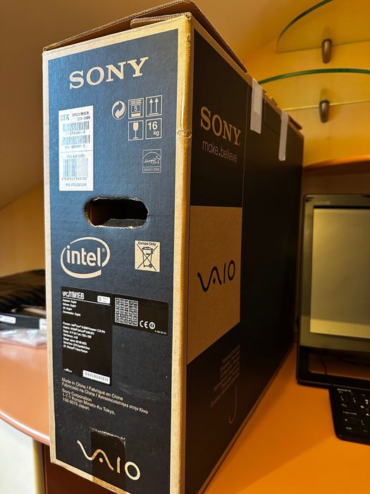 21,5 " Настолен компютър SONY  All-In-One  Touchscreen