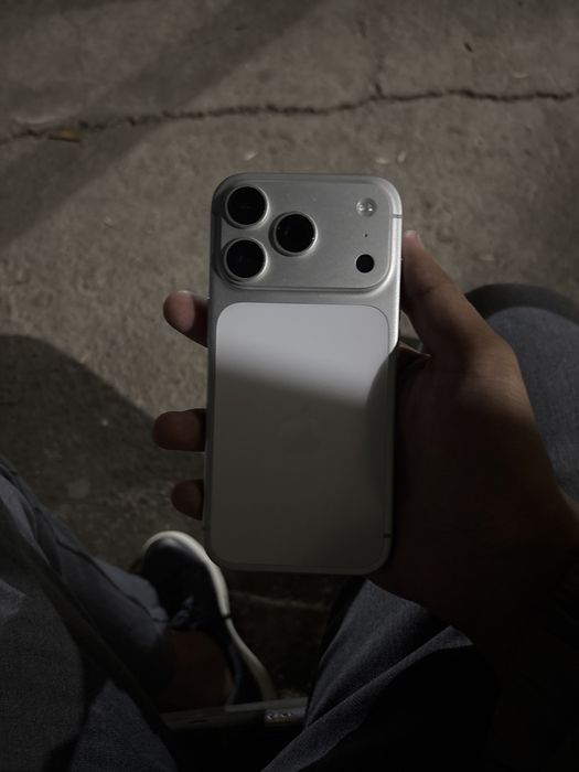 Новый iphone 17 pro e sim
