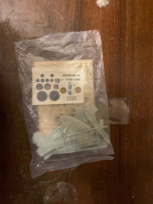 Сборная модель самолета Спитфайр XIV с ФАУ-1 (NOVO, 1:72). РАРИТЕТ!!