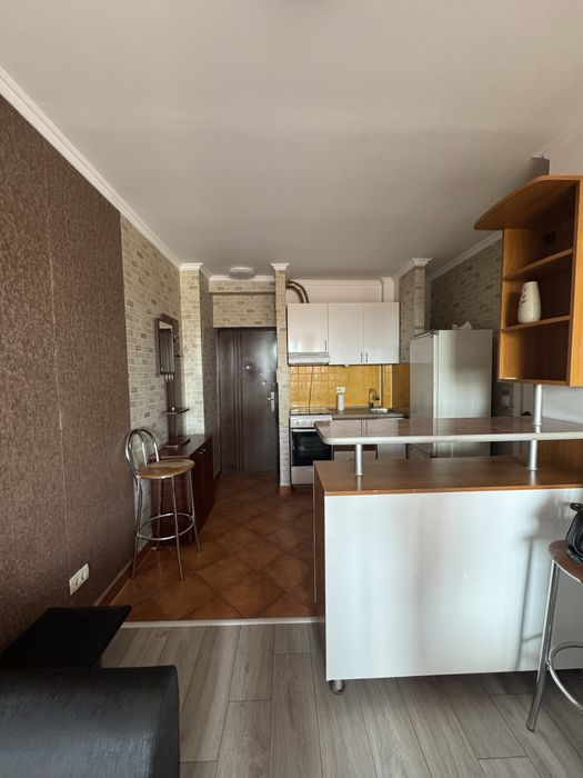 inchiriez apartament zona uta