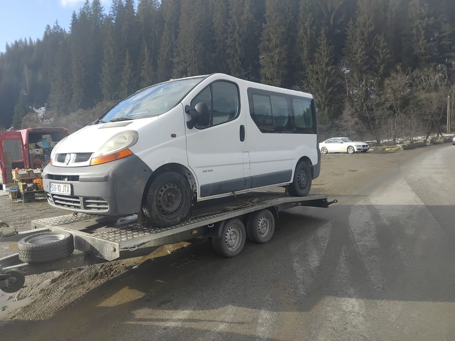 Dezmembrez opel vivaro 8+1 an 2005 motor 1.9d