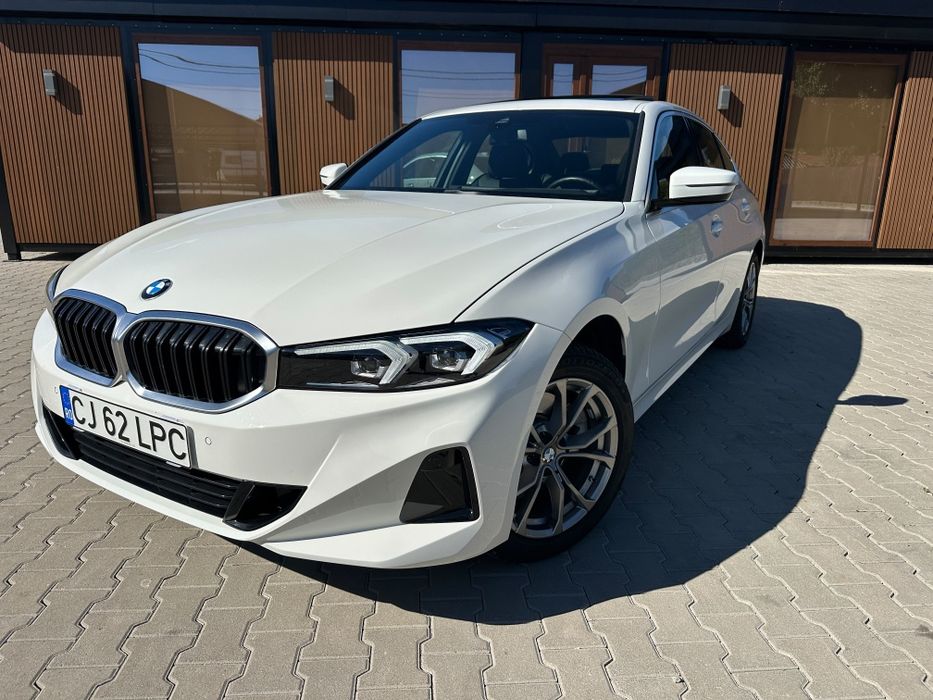 BMW 330i xDrive 2024 | 258 CP | 11.500 KM | TRAPA | SCAUNE SPORT | CAMERA | XDRIVE