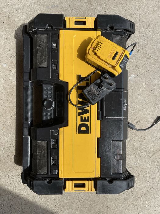 Boxa radio dewalt bluetooth