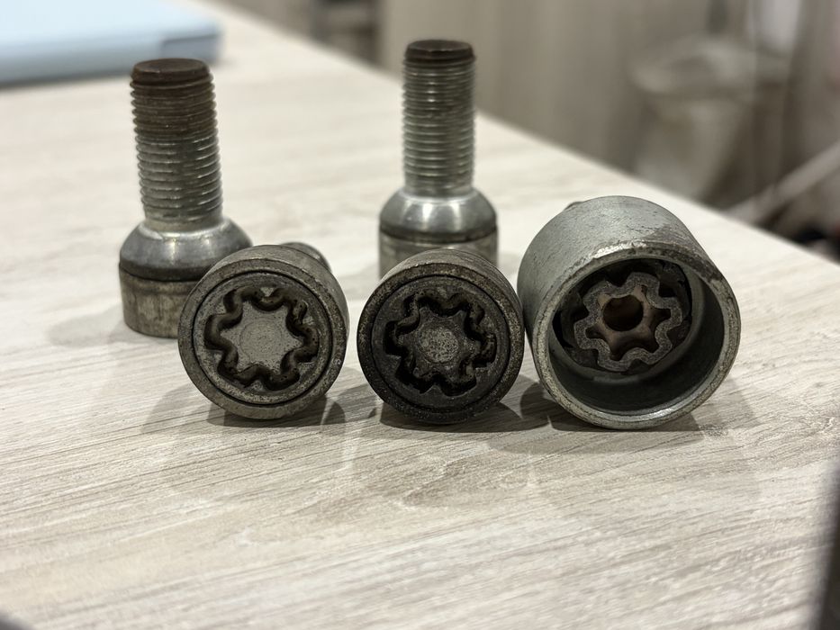 Set Prezoane Antifurt Mercedes BMW VW Skoda Seat Renault Peugeot Opel