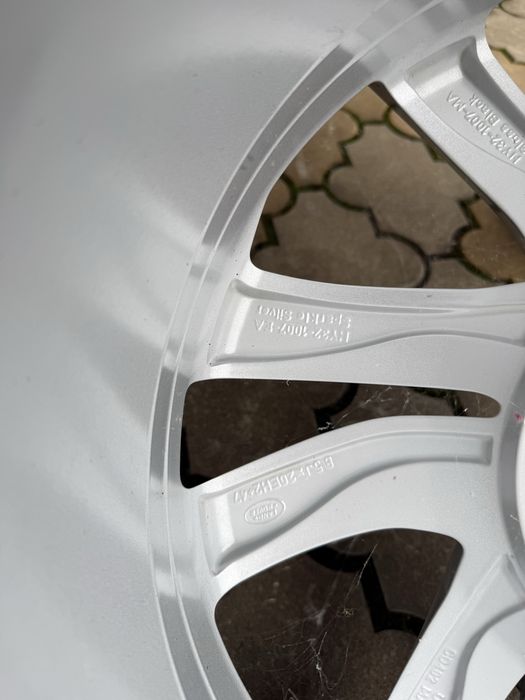 Land rover 255/50R20 pirelli iarna