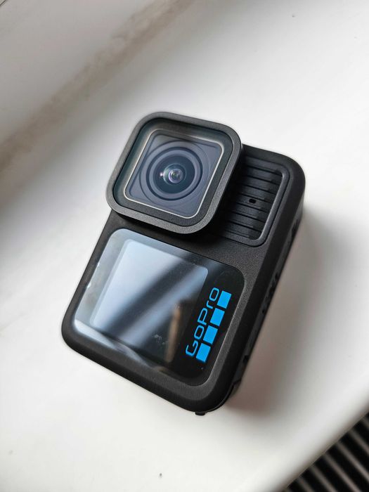 GoPro Hero 13 Black (Nou, înlocuire suport) + Trepied 3-Way 2.0 Original + Husă