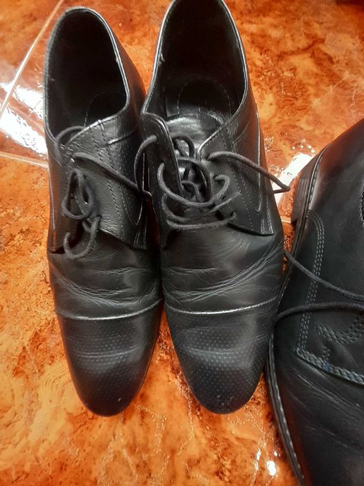 Pantofi din piele nr 39