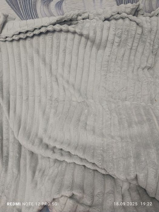 П р о д а м плед