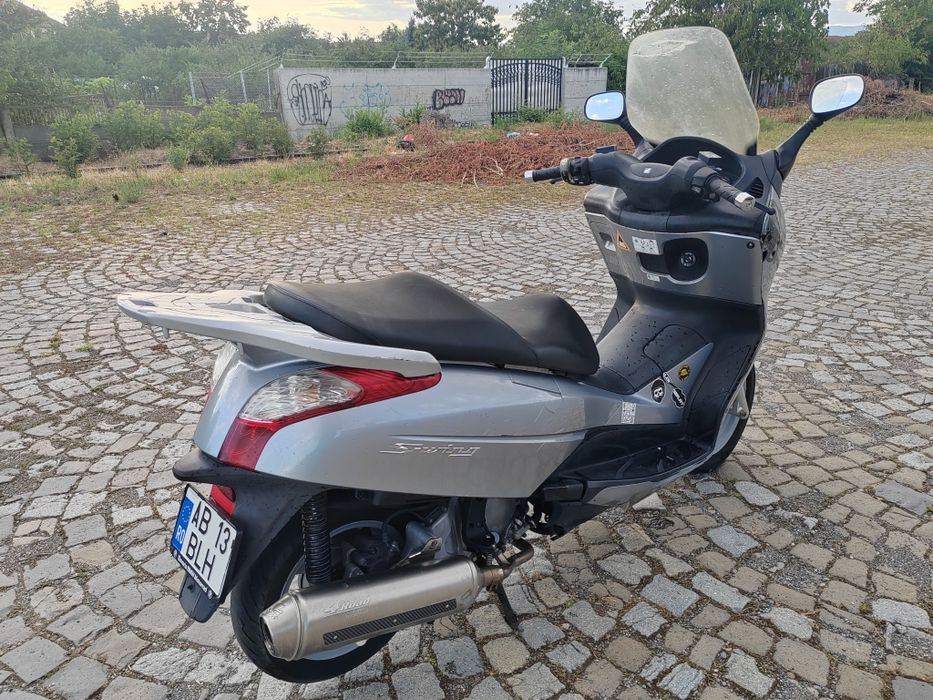 Vând maxi-scuter Honda S-wing 125