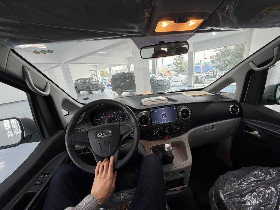 JAC M3 LUXE Miniven