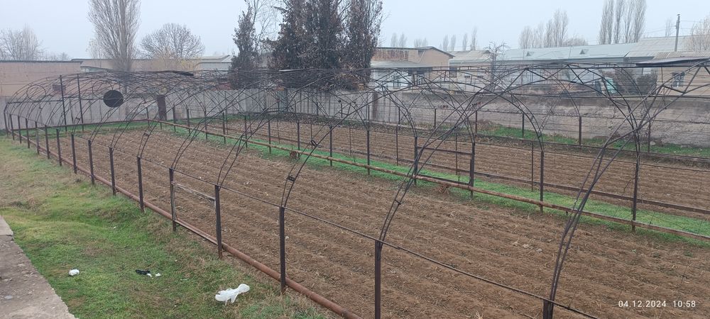 Uchastka sotiladi 15 sotix