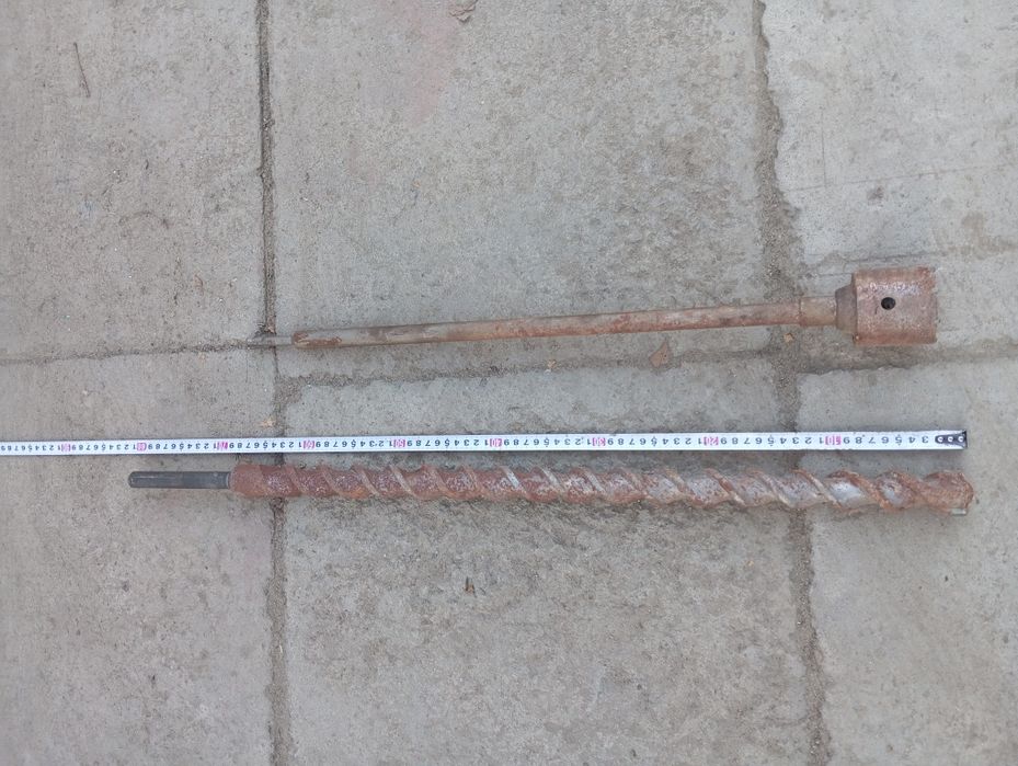 Продам бур10000 и коронку4000.