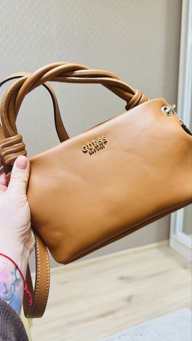 Сумка GUESS - новая. Оригинал.
