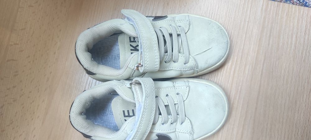 Кроссовки, 26 разме детские