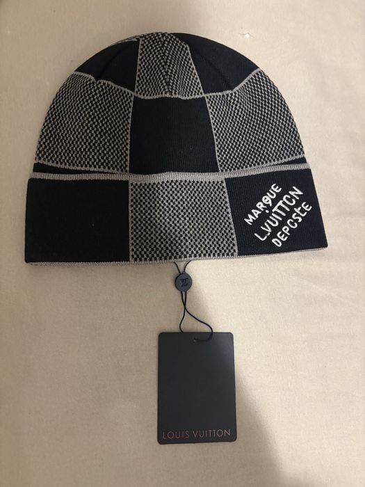 Caciula Louis Vuitton