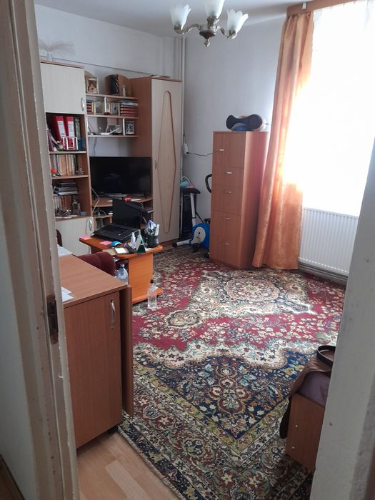 Proprietar vând garsonieră