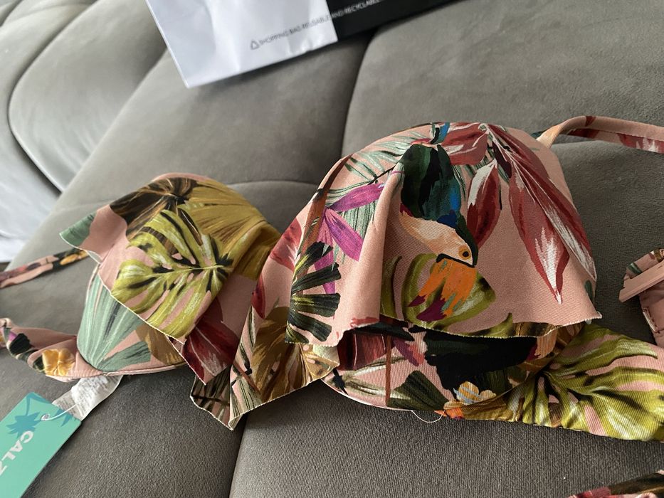 Calzedonia Capri бански