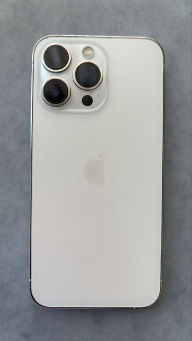 Iphone 13 pro,бял,128gb 100% капацитет,сменена батерия
