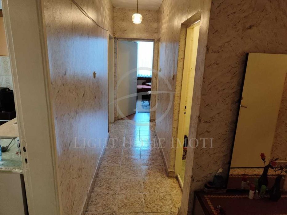 Продава се Тристаен апартамент в Пловдив, Христо Смирненски - 84 кв.м за 1834 €/кв.м - Снимка #12
