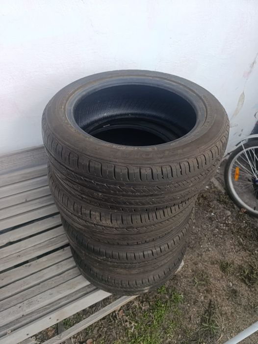 Продам б/у резину