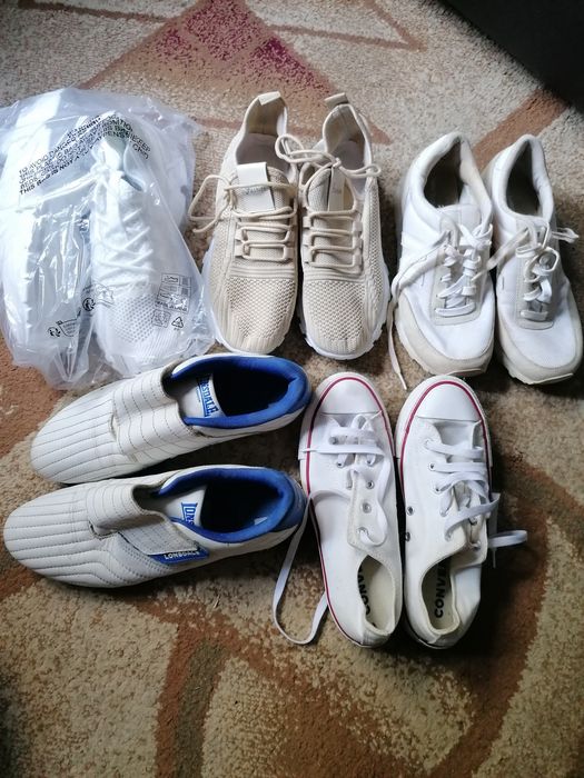Vînd 6 perechii adidași de fete 300lei