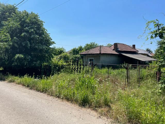 Oportunitate la 70 km pe autostrada de Bucuresti- sat Gura Foii – 17.700 mp teren compact, 75.000 EUR
