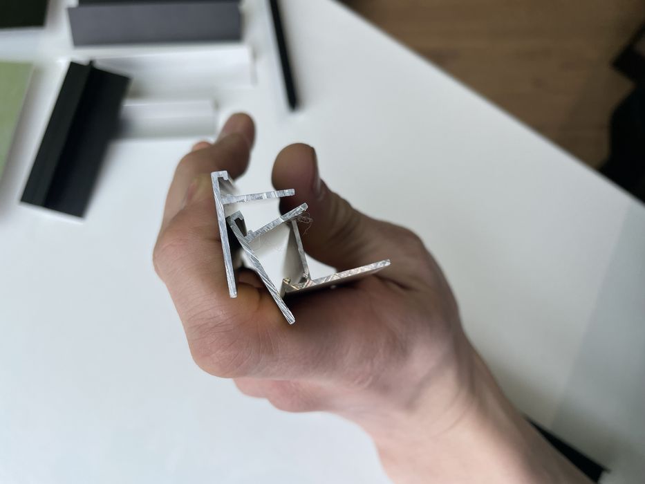 Микроплинтус всех видов, потолочные профиля