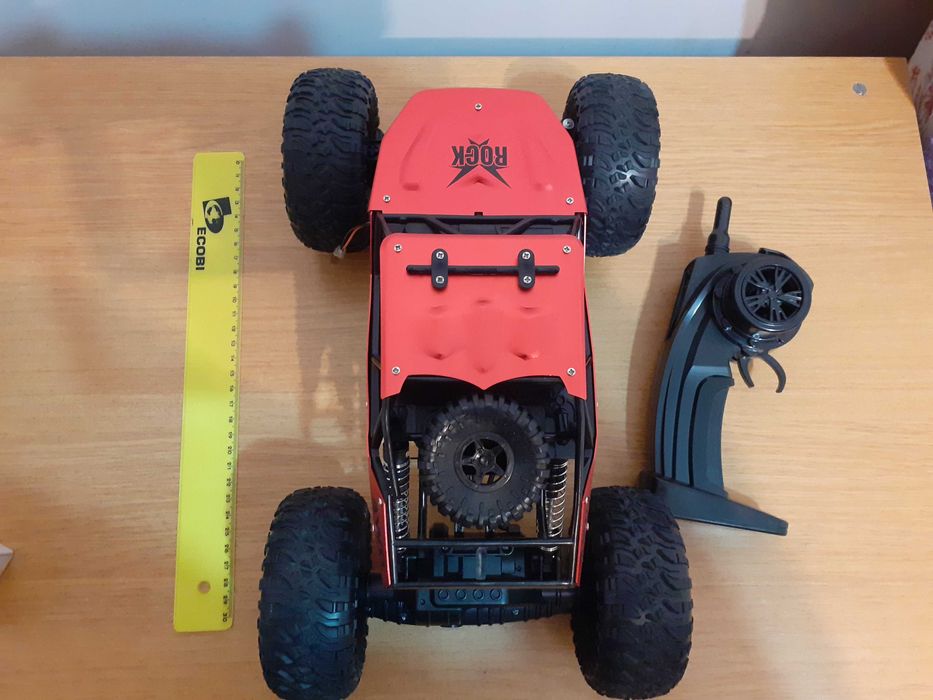 Mini model buggy 4x4 si minidrona