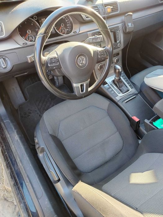vand autoturism volkswagen passat