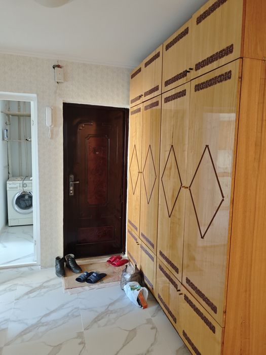 Продам квартиру 3 х комнатную