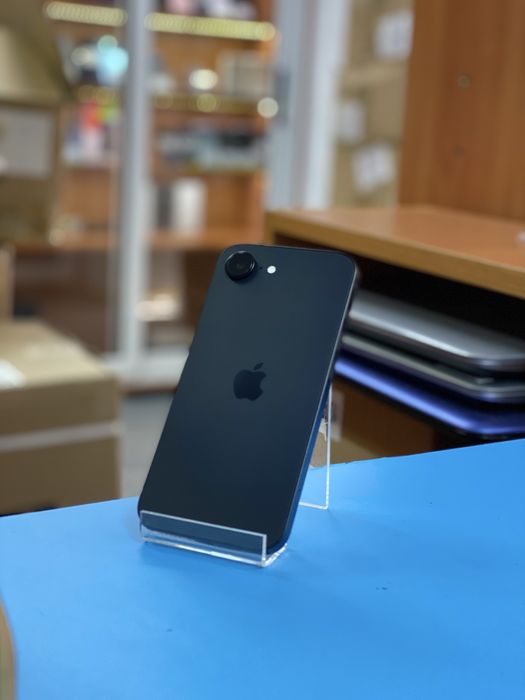 Apple iPhone 16e 100%, 128GB, Garantie 12 luni | Lensun