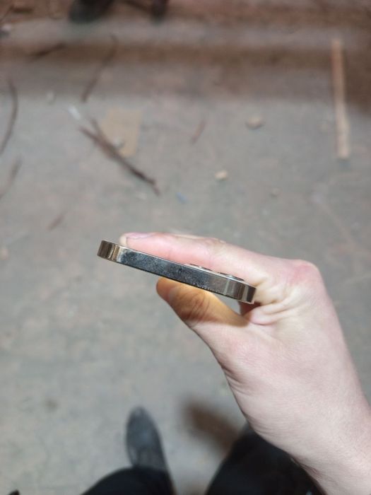 iPhone 12 pro 256 yomkost 99