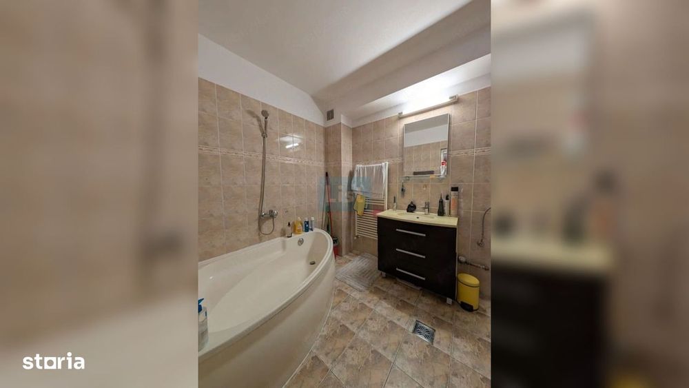 Comision 0%! 3 camere 79 mp 2 dormitoare, balcon, garaj, Buna Ziua