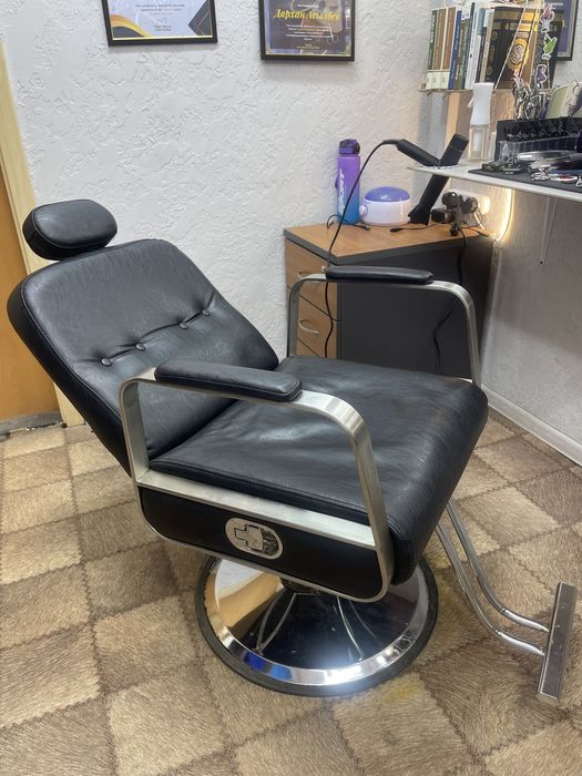 Продается профессиональное кресло