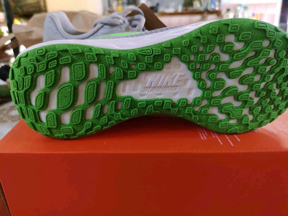 Маратонки Nike revolution 6 NN