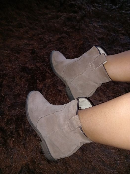 Ghete din piele intoarsa cu platforma ascunsa