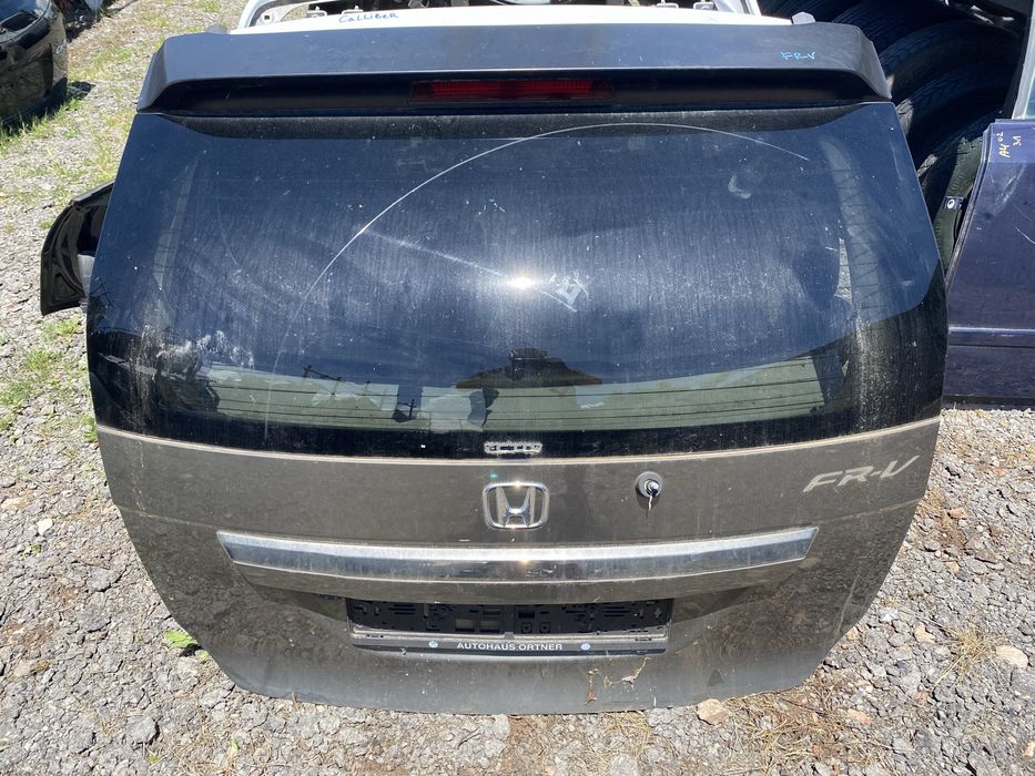 Заден капак със стъкло за Honda FR-V