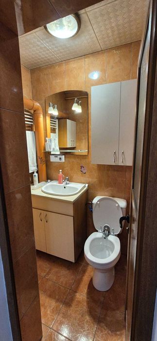 Apartament 4 camere, zona zimbru