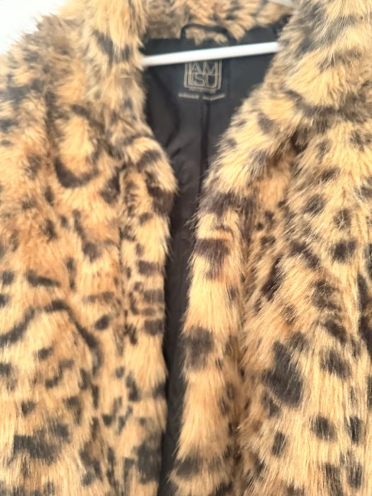 Страхотно яке Amisu