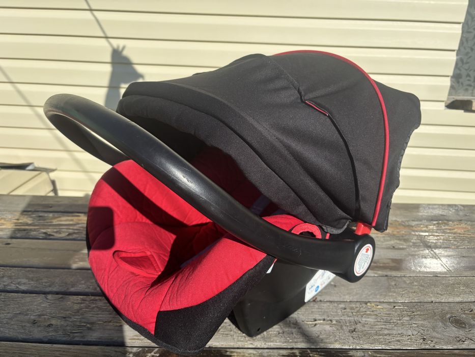 Продам автокресло